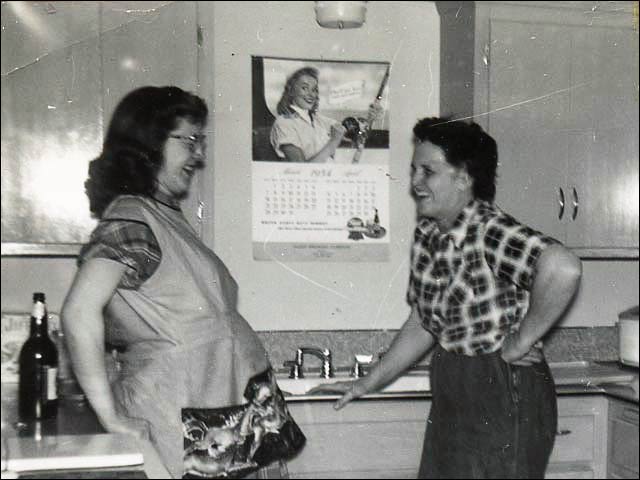 New kitchen in 1954